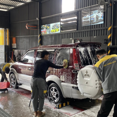 Rửa xe Ô Tô - Xe máy giá rẻ tại Mỹ Tho - Nhã Tường Auto